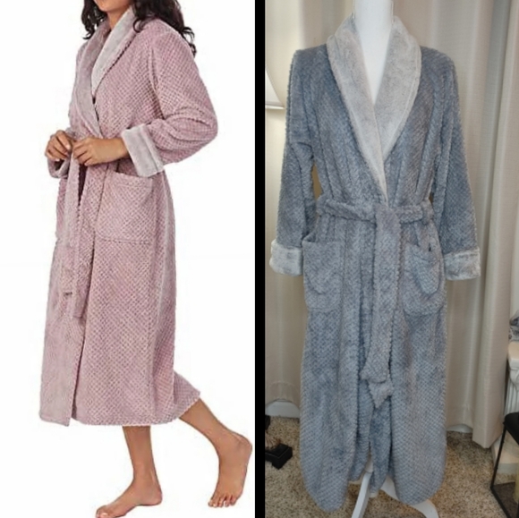 Carole Hochman Women's Silky Soft Shawl Collar Wrap Style Plush Robe main image 1
